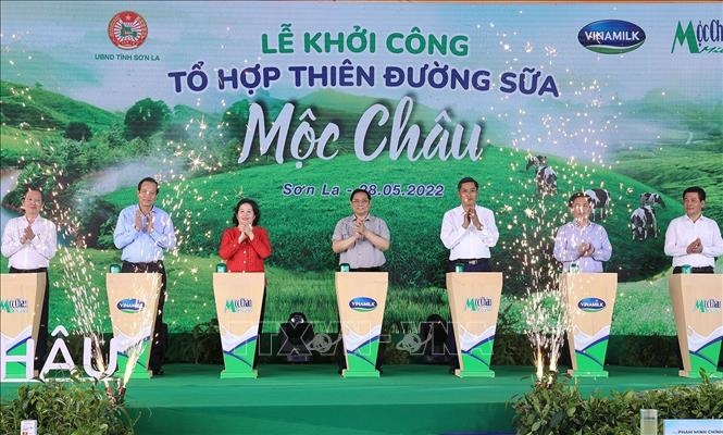 Thủ tướng Phạm Minh Chính dự lễ khởi công tổ hợp Thiên đường sữa Mộc Châu